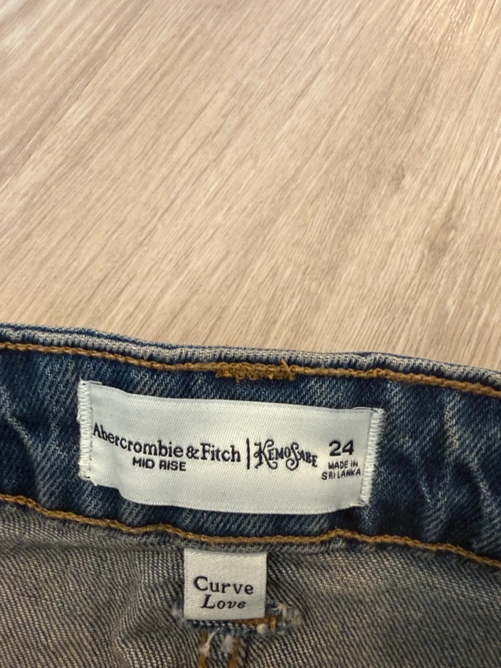 New Abercrombie Kemo Sabe Denim Skirt Curve Love 24’ - Picture 3 of 5
